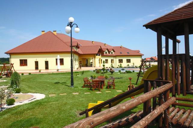 Hotel Wasik Krogulcza Exterior foto